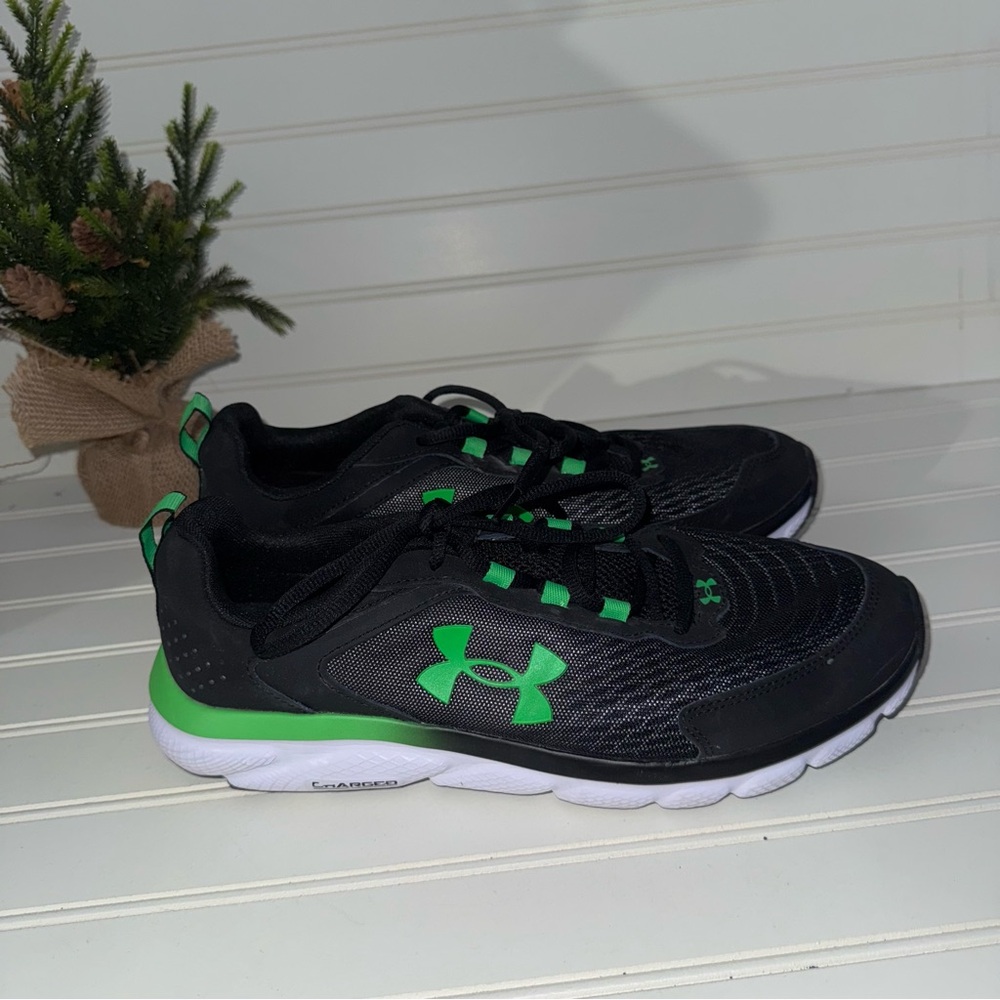 Under Armour Men's Charged Assert 9 Running Shoe
